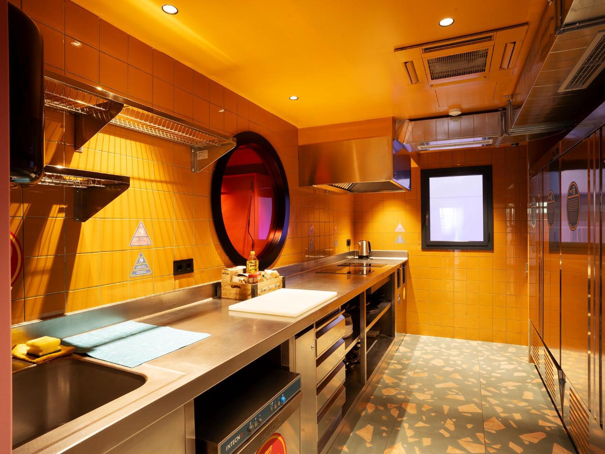 Amistat City Hostel Barcelona Eksteriør billede