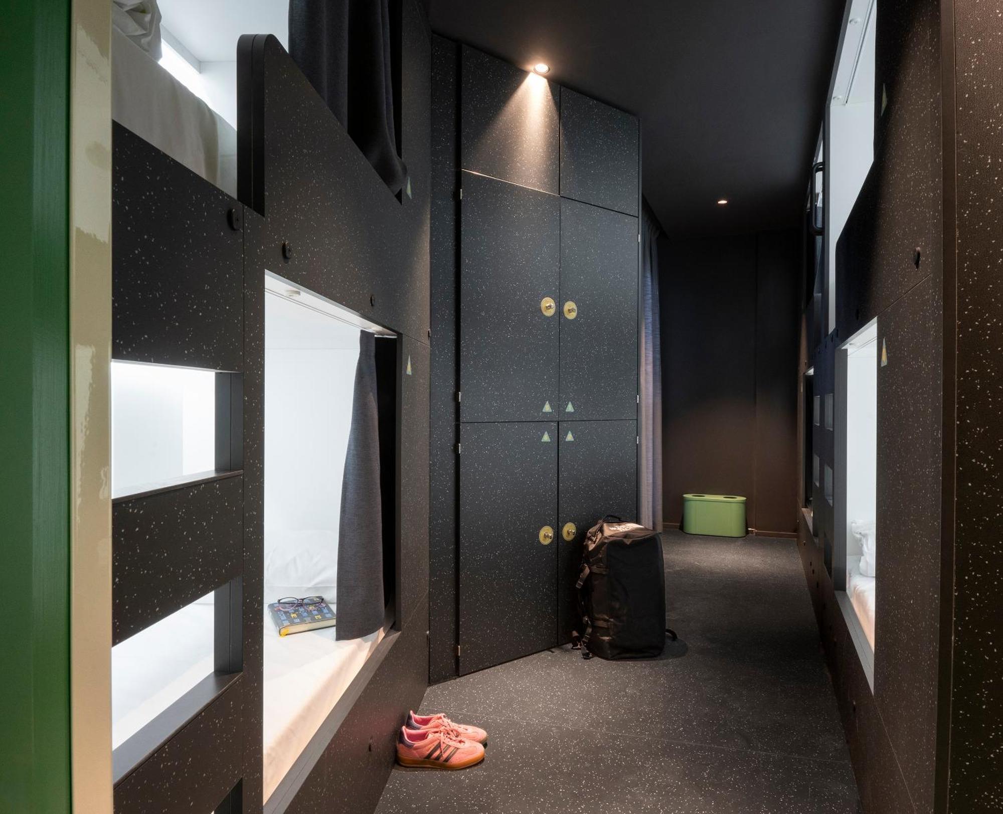 Amistat City Hostel Barcelona Eksteriør billede