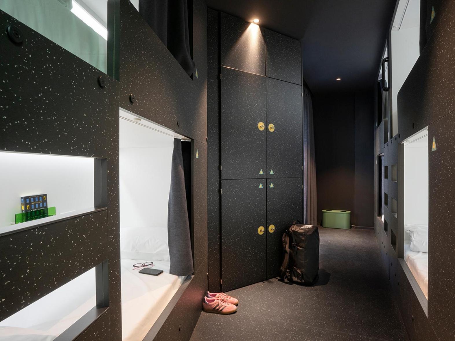 Amistat City Hostel Barcelona Eksteriør billede